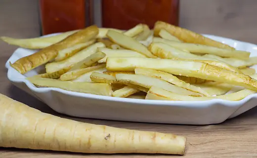Pommes aus Pastinaken